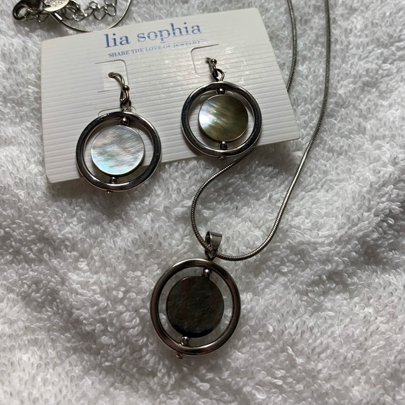 Lia Sophia jewelry - Picture 2 of 4